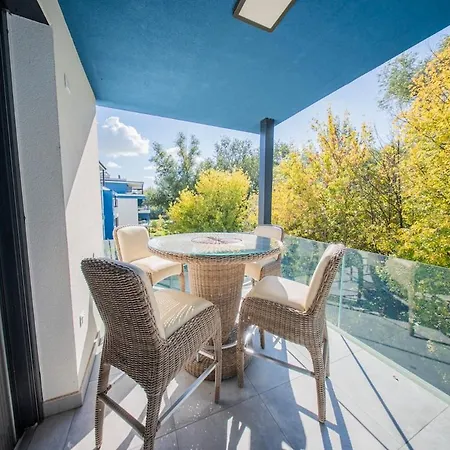 Luxury Lakeside Διαμέρισμα Balatonfůzfő